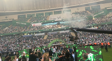 Bursaspor'un kupa töreni durdu! 