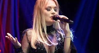 Demet Akalın’dan Sosyal Medya Uyarısı