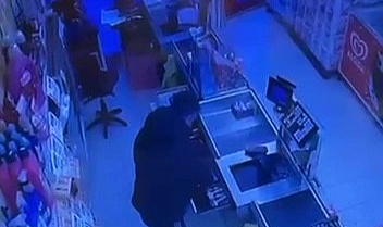 Gemlik’te Market Hırsızlığı: 12 Bin TL ve Sigara Çalındı