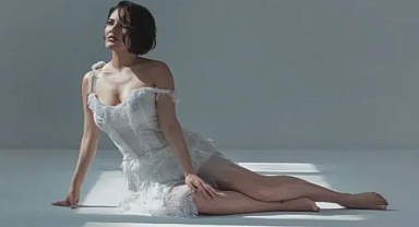 Göksel’den Samimi Açıklama: “Seksi İmajdan Rahatsızlık Duyuyorum”