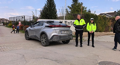 İnegöl’de Cip ile Motosiklet Çarpıştı: 2 Yaralı