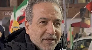 İran İslam Cumhuriyeti Günü Tahran’da Kutlandı: Pezeşkiyan ve Arakçi Halkla Buluştu