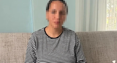 Karısını 17 yerinden bıçakladı