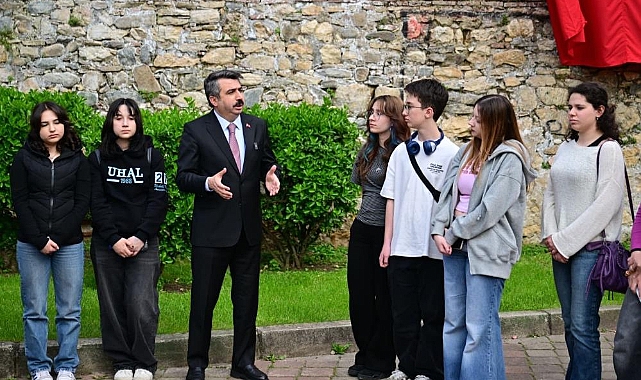 Kuruluştan Fethe Kadim Bursa Projesi: Oktay Yılmaz Gençlere Bursa’nın Fethini Anlattı