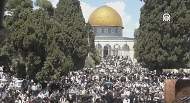 Mescid-i Aksa’da 42 Gün Sonra İlk Cuma Namazı