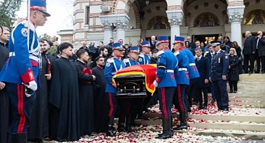 Mircea Lucescu son yolculuğuna uğurlandı: Futbol dünyası Bükreş’te buluştu