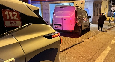 Mudanya’da Minibüs Kontrolden Çıktı: Duvara Çarptı