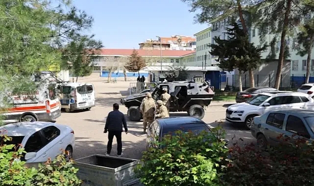 Siverek’te Liseye Silahlı Saldırı: 16 Kişi Yaralandı, Saldırgan Ölü Ele Geçirildi