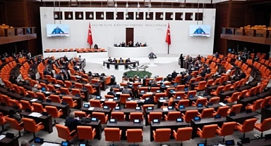 TBMM’de Yoğun Gündem: Doğum İzni ve Sosyal Medya Düzenlemesi Görüşülüyor