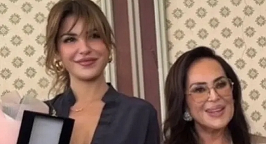 Türkan Şoray Zarafeti ve Şıklığıyla Dikkat Çekti