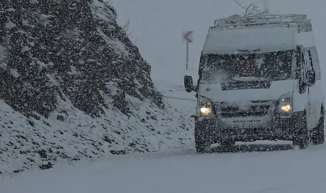 Türkiye'de İki Mevsim Bir Arada: Bahar ve Kış Aynı Anda Yaşanıyor