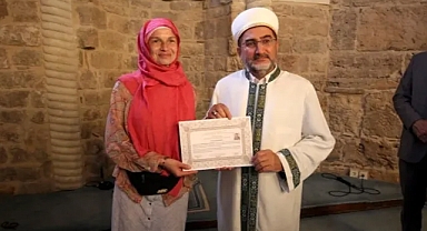 Ukraynalı Yoga Eğitmeni Olena Komanenkova Müslüman Oldu