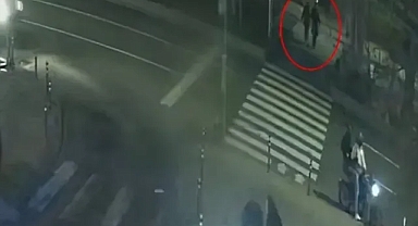 Yaya geçidinden geçmeye çalışan genç kıza otomobil çarptı