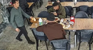 Başakşehir’de Büfede Hesap Ödemeden Kaçtılar: O Anlar Kamerada
