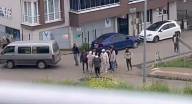 Bursa’da İnşaat Kavgası: İşçiler Sopalarla Birbirine Girdi