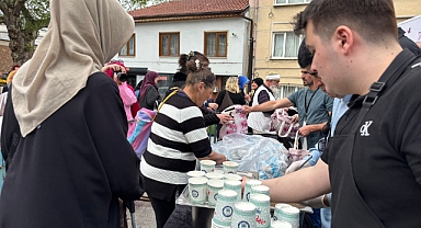 Bursa'da Maneviyat ve Çorba Geleneği Aynı Meydanda