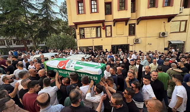 Bursaspor taraftarı Ertuğ Toker son yolculuğuna uğurladı
