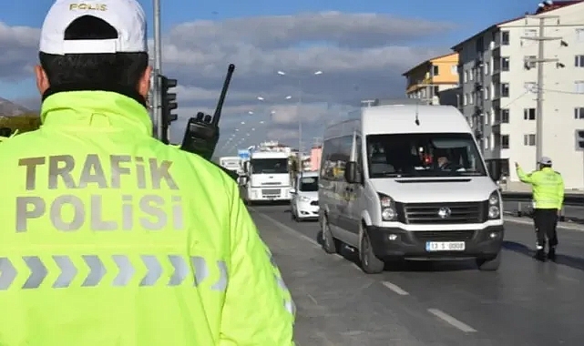 Bakan Çiftçi Açıkladı: Kurban Bayramı Tatilinde 70 Kişi Trafik Kazalarında Hayatını Kaybetti