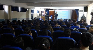 Bursa’da Deniz Polisi Öğrencilere Boğulma Tehlikesine Karşı Eğitim Verdi