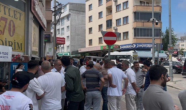 Bursa’da “Yan Bakma” Kavgası Ertesi Gün Silahlı Saldırıya Dönüştü: 2 Yaralı