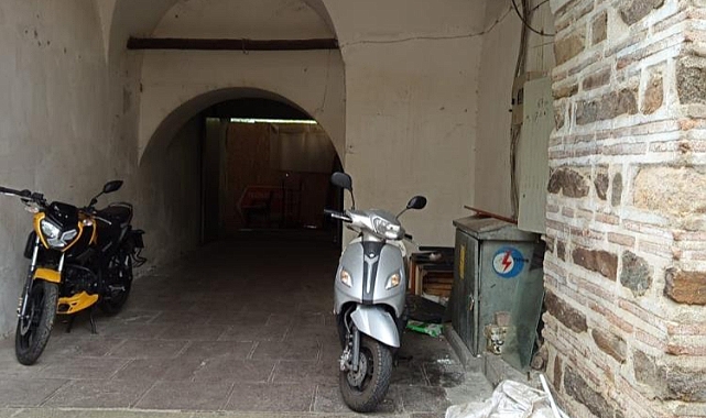 Bursa’daki Tarihi İç Fidan Han 12 Yıldır Revizyon Bekliyor
