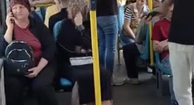Bursa Metrosunda Yüksek Ses Tartışması Kameraya Yansıdı