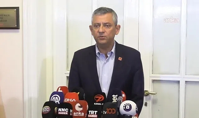 CHP’de Grup Toplantısı Krizi: Özgür Özel ve Kılıçdaroğlu Aynı Gün Konuşacak