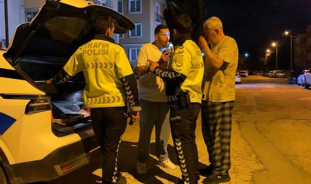 İnegöl’de Alkollü Sürücü Aracında Uyurken Yakalandı