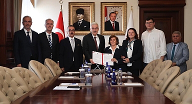 İnegöl’e 7 Birimli Aile Sağlığı Merkezi Müjdesi! Bağış Protokolü İmzalandı