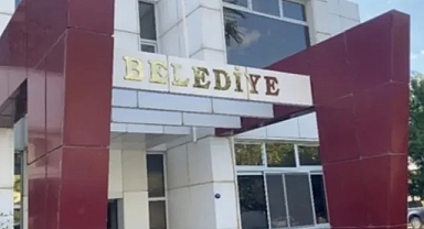 İzmir’de Yolsuzluk Operasyonu: Seferihisar ve Balçova Belediye Başkanları Gözaltında