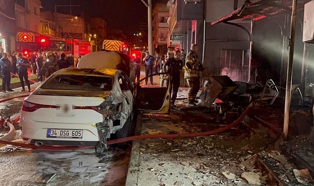Mobilya Deposunda Korkutan Yangın! Bina Tedbir Amaçlı Tahliye Edildi