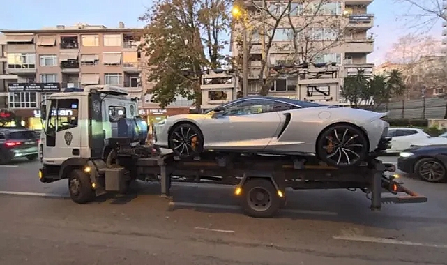 Oto Galeride Milyonluk Vurgun Yaptı