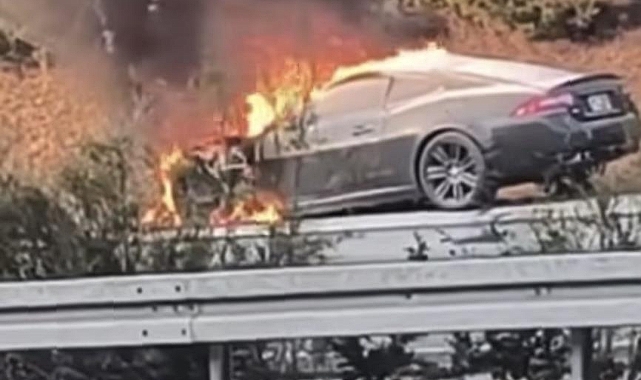 Bursa'da Seyir Halindeki Otomobil Alev Alev Yandı! Sürücü Son Anda Kurtuldu