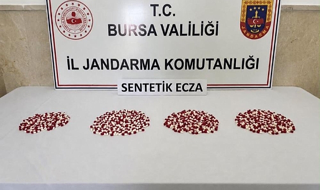 Bursa'da Uyuşturucu Operasyonu: Bin 98 Sentetik Ecza Hap Ele Geçirildi