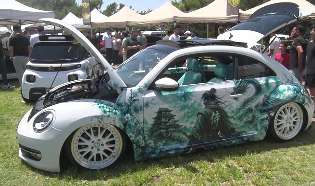 Bursa Tuning Fest'te Kaplumbağalı Otomobil Şaşırttı 