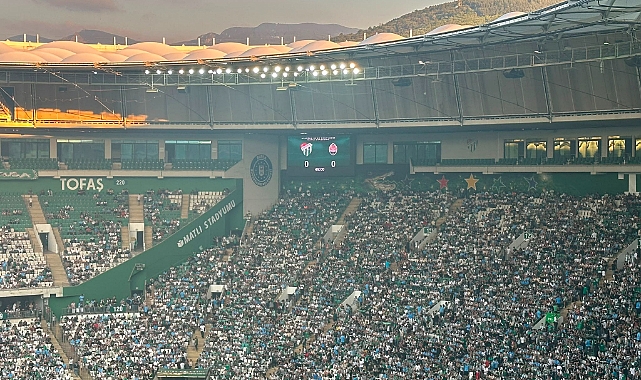 Bursaspor, Shakhtar Donetsk Karşısında İlk Yarıda Geçit Vermedi: Dev Maçta İlk 45 Dakika Golsüz Tamamlandı 