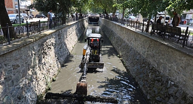 BUSKİ Son 3 Ayda 21 Kilometre Dere Temizledi