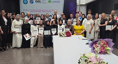 BUÜ'de moda tasarımı öğrencileri sertifikalarını aldı