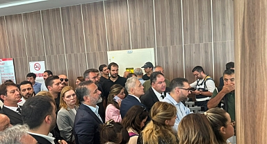 CHP’li isimler ve Bozbey’in ailesi duruşma öncesi adliyede
