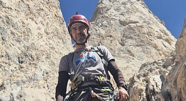 Cilo Dağı'nda Kayıp Bursalı Dağcıyı Arama Çalışmaları Sürüyor