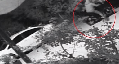 İznik'te Park Halindeki Otomobil Kundaklandı! O Anlar Kamerada
