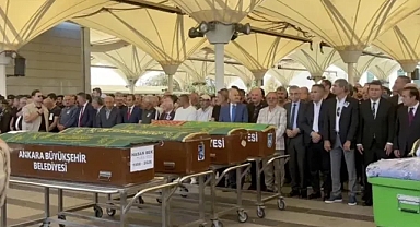 Kılıçdaroğlu ile Özgür Özel Cenazede Tokalaştı! Dikkat Çeken Kareler