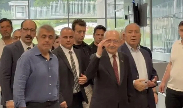 Kılıçdaroğlu’na Çağlayan Adliyesi’nde protesto! Sloganlarla karşılandı
