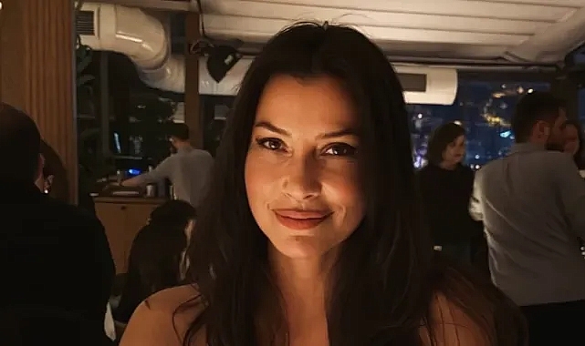 Müjde Uzman'dan Ricky Martin Konserinde 'Kızılcık Şerbeti' Sorusuna Tepki