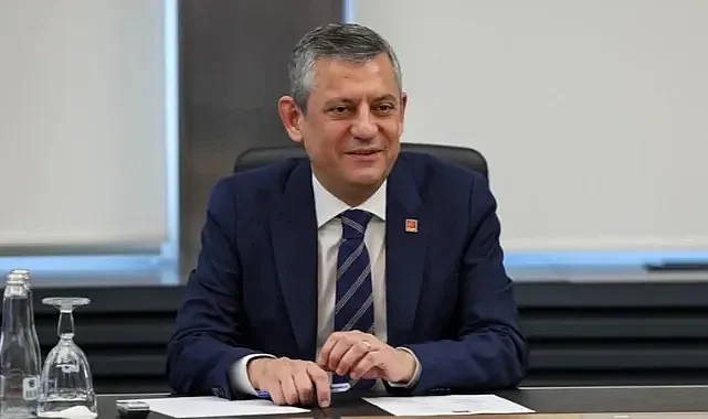 Özgür Özel'den Kritik Grup Toplantısı! Gözler Yeni Parti İddialarında
