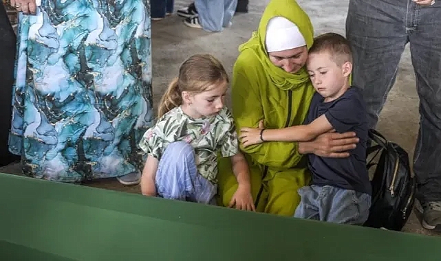 Srebrenitsa'da 10 Soykırım Kurbanı 31 Yıl Sonra Defnediliyor